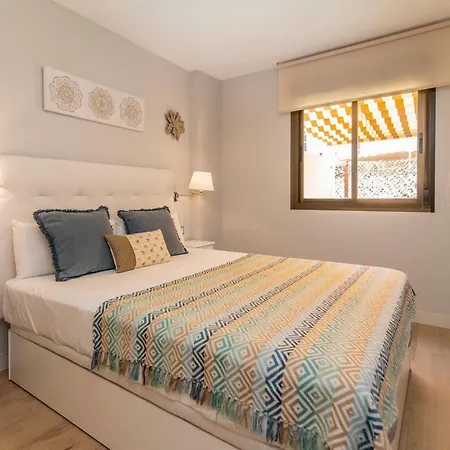 Soho Garden Apartment *