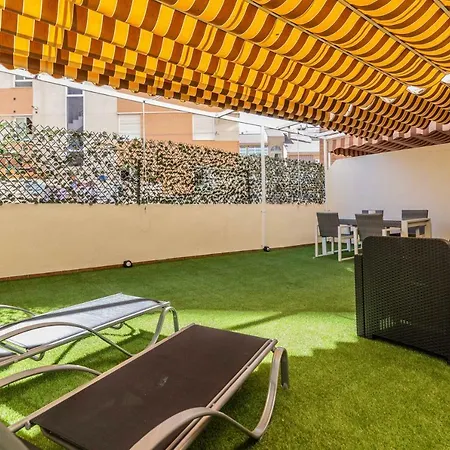 Soho Garden Apartment *